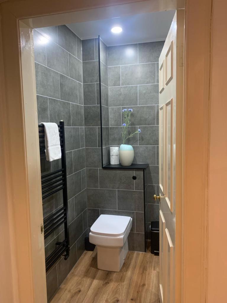 Stockbridge Two Bedroom Apartment エディンバラ エクステリア 写真